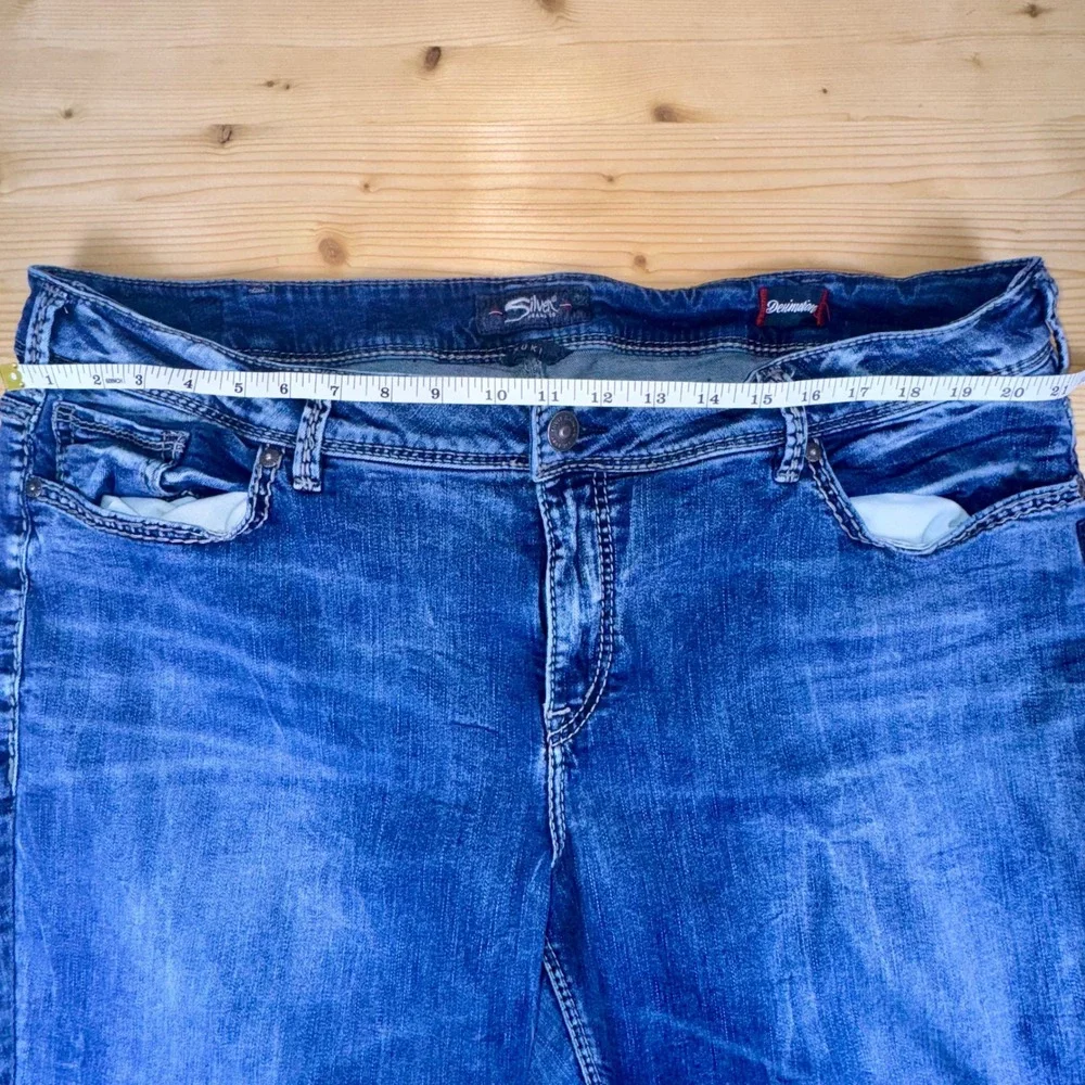 Silver Suki High Slim‎ Boot Women's Jeans Sz 24 Inseam 29 Hemmed Stretch